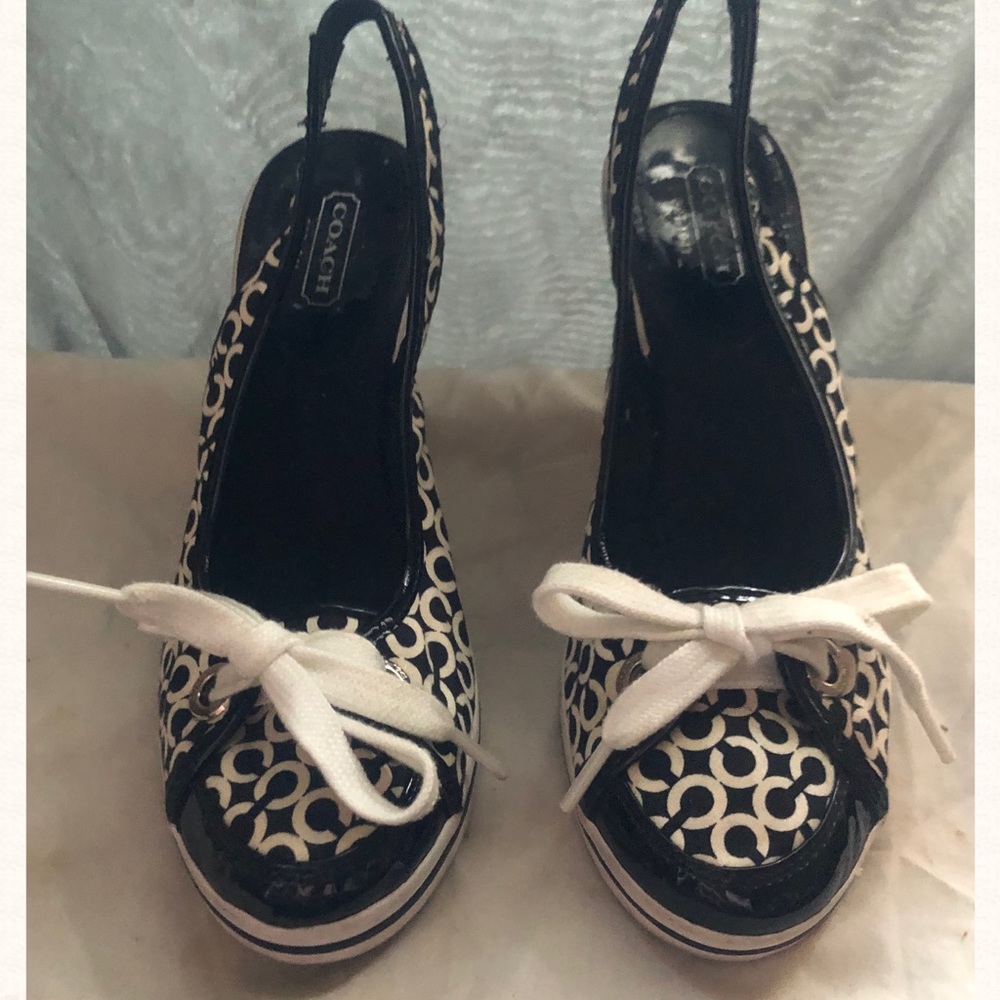 Brand new coach wedges size 5-1/2 or 6 - Picture 2 of 5